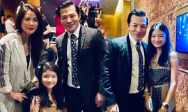 Trương Ngọc Ánh và Trần Bảo Sơn bên nhau trong bữa tiệc của con gái