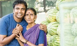 Chàng trai đào hoa mỗi ngày hẹn hò một phụ nữ bất chấp tuổi tác