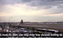 Hàng trăm hành khách được cứu bởi phi công 'mù'