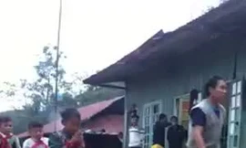 Trẻ vùng cao nhảy hip hop điệu nghệ trên đất gồ ghề trước thềm khai giảng