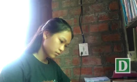 Chông gai đường đến giảng đường của nữ sinh nghèo Quảng Trị