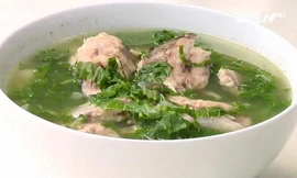 Cách làm canh cá thát lát nấu cải xanh mát lành, bổ dưỡng