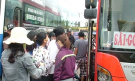 Vật vã trở lại thành phố