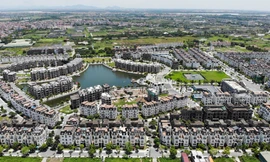 Khu đô thị có hàng trăm biệt thự 'triệu đô' bỏ hoang ở Hà Nội 