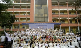 Thế hệ khoá Lam Sơn 2002-2005 hân hoan ngày trở về