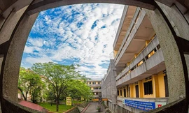 Trường Y dược mộng mơ trong nắng đầu Hè