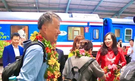 Khánh Hòa đón hơn 460 khách du lịch tàu hỏa xuyên Việt 