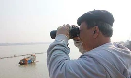 Tìm xác chị Huyền bằng sóng từ như 'mò kim đáy bể'