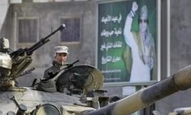 Libya phá vỡ tuyến phòng thủ của quân nổi dậy