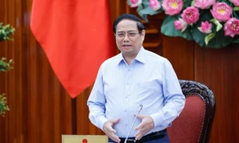 Thủ tướng: Cắt giảm thủ tục, giảm phiền hà cho người nộp thuế 