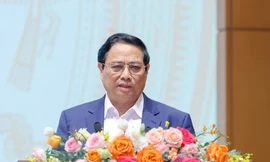 Thủ tướng: Xem xét thí điểm doanh nghiệp Nhà nước thuê giám đốc nước ngoài 