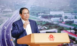 Thủ tướng nói mục tiêu 1.200 km cao tốc 'cán đích' năm 2025