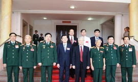 Hội nghị điển hình tiên tiến toàn quân làm theo gương Bác