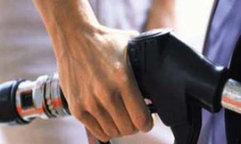 Đóng cửa 11 cây xăng gian lận