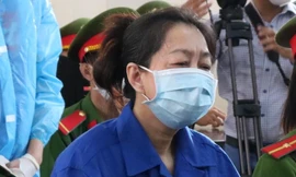 Bà trùm Mười Tường lĩnh 8 năm tù vụ vận chuyển trái phép 470.000 USD