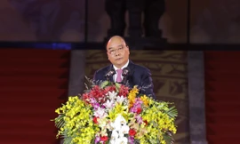 Chủ tịch nước dự lễ khánh thành Đền thờ Vua Hùng tại Cần Thơ