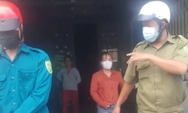 Một gia đình bị người dân bao vây vì tuyên bố vỡ hụi hàng chục tỷ đồng 