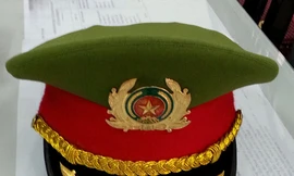 Phát hiện mũ tướng công an tại sòng bạc
