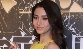 Angela Baby khoe dáng cực chuẩn trong tiệc đêm