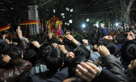 Đêm khai ấn Đền Trần xuân Quý Tỵ 2013. Ảnh: Công Khanh