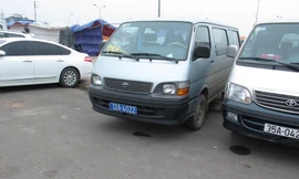 Xe biển xanh lại xuất hiện tại lễ Khai ấn đền Trần