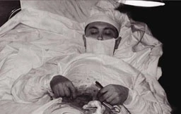 Choáng vì những ca 'tự cắt'