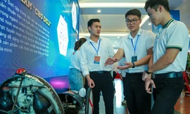 Ấn tượng triển lãm Sắc màu sinh viên Thủ đô