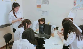 Du học sinh Việt Nam học tập tại Nhật. Ảnh: NVCC