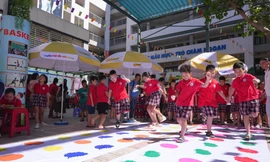 Học sinh Hà Nội hào hứng thi vẽ tranh làm nghìn việc tốt