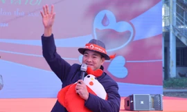 NSND Xuân Bắc: 'Mỗi lần đến với Chủ Nhật Đỏ, lòng tôi phơi phới niềm vui'