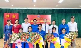 Nhiều học sinh Thái Bình được kết nạp Đảng dịp kỷ niệm 70 năm Chiến thắng Điện Biên Phủ