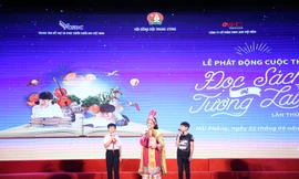 Các em thiếu nhi lan tỏa tinh thần đọc sách tại lễ phát động