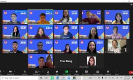 Các diễn giả và đông đảo sinh viên Việt Nam tại 13 quốc gia trên thế giới tham gia sự kiện “VNYA 2021 Career Fair- Hậu Covid vẫn có việc’’