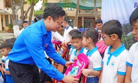 Hành trình Vì biển đảo tổ quốc Tự hào một dải non sông tại Bạch Long Vĩ