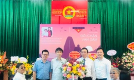 Truyền cảm hứng cho giới trẻ từ 'Đôi chân vạn dặm'