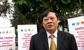 GS.TS Nguyễn Viết Tiến, Thứ trưởng Bộ Y tế khẳng định, phương pháp học kích não là hoang tưởng. Ảnh: Dân Trí