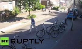 Người dân tá hỏa bỏ chạy khi cần cẩu đổ ập trên phố