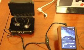 Tận thấy tai nghe, máy nghe nhạc giá trăm triệu đồng