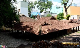 Đình Thông Tây Hội được xây dựng vào năm 1698 tại 107/1 Nguyễn Văn Lượng (nay là Thống Nhất, phường 11, quận Gò Vấp, TP HCM). Nơi đây thờ Thành hoàng theo tục thờ thần của người Việt Nam và là ngôi đình cổ nhất của vùng đất Gia Định xưa và của cả Nam Bộ c