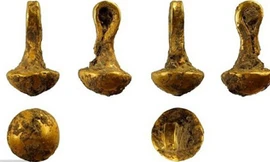 Mặt dây chuyền vàng 24 carat tìm thấy tại nghĩa trang Solnitsata ở Bulgari. Ảnh: chemomore.