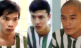 Tiến (trái) và Thoại (phải) không ít lần muốn dừng tay thảm sát. Ảnh: Hoàng Trường