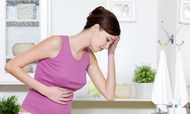 Chị em khổ sở vì táo bón lúc ‘bầu bí’