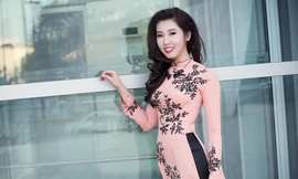 Thúy Ngân đẹp hút hồn với áo dài trên đất Mỹ