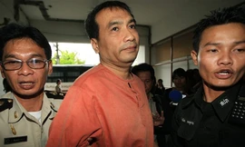 Bị tù vì xúc phạm vua Thái Lan