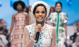 Hoa hậu Thế giới hát 'Hello Việt Nam'