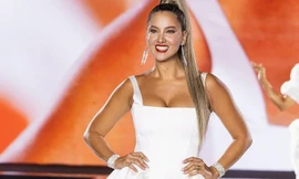 Hoa hậu cụt chân trình diễn tại Tuần lễ thời trang Paris 