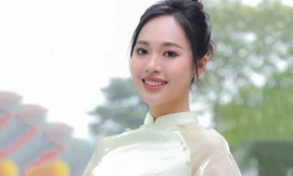 Á hậu Trịnh Thùy Linh: 'Tôi thích ăn đồ ngọt và ngủ muộn'