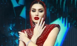 Thu hàng trăm triệu đồng từ việc may váy cho hoa hậu 