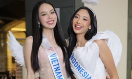 Thanh Thủy dự tiệc Halloween cùng thí sinh Hoa hậu Quốc tế 