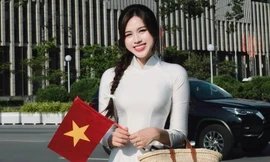 Hoa hậu, á hậu mặc áo dài trong lễ Quốc khánh 